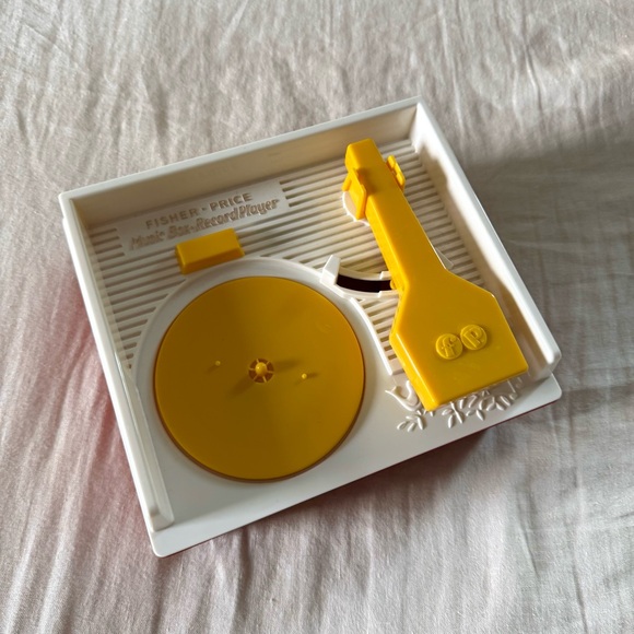 Fisher-Price Classic Music Box Record Player - Picture 3 of 7